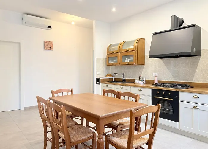 Se199 - Senigallia, Accogliente E Spazioso Trilocale Comodo Al Centro * 세니갈리아